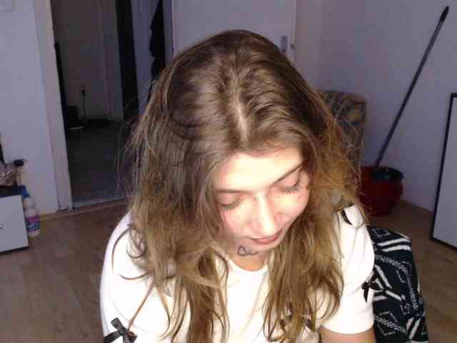 RacyRoby webcam