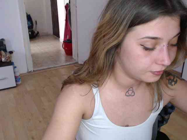 RacyRoby webcam