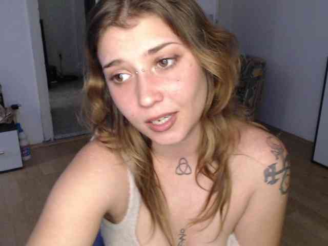 RacyRoby webcam