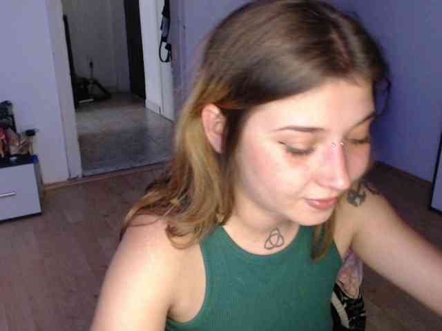 RacyRoby webcam