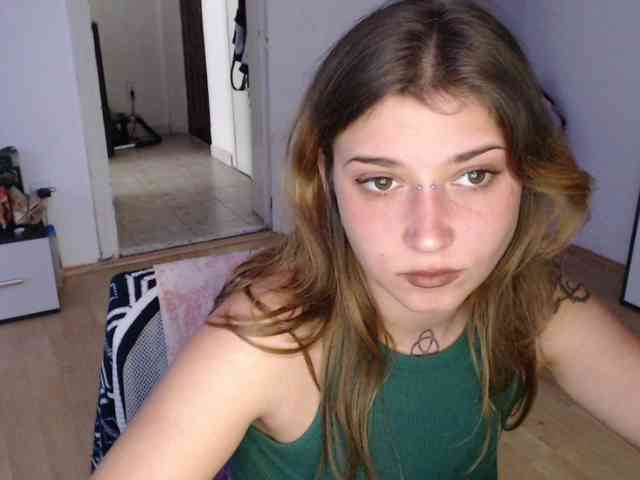 RacyRoby webcam