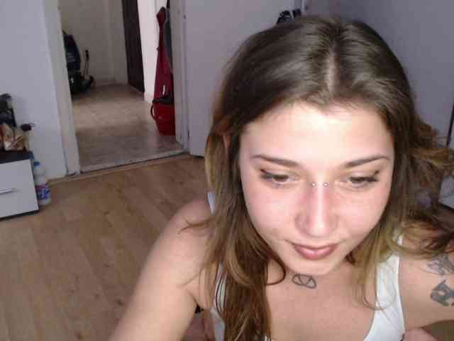 RacyRoby webcam
