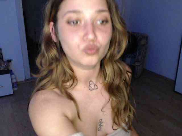 RacyRoby webcam