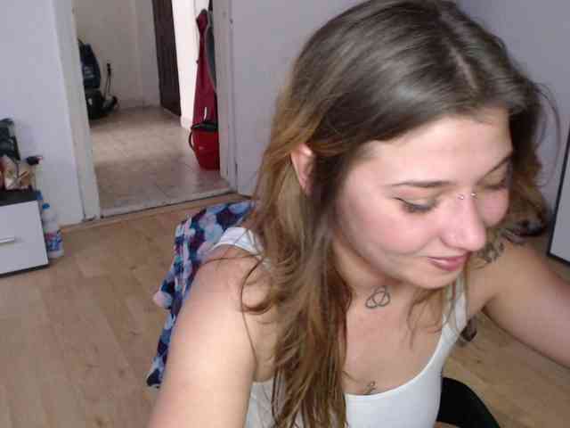 RacyRoby webcam