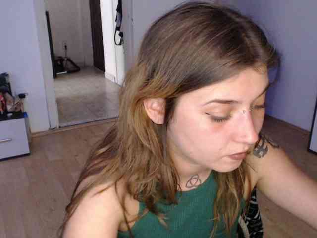RacyRoby webcam