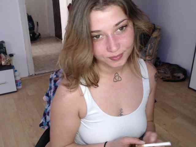 RacyRoby webcam