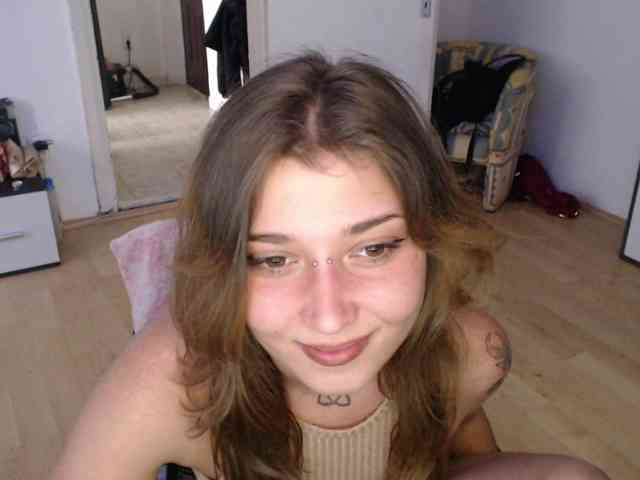 RacyRoby webcam