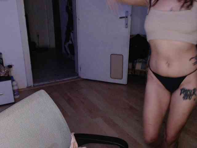 RacyRoby webcam