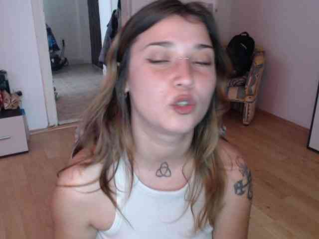 RacyRoby webcam