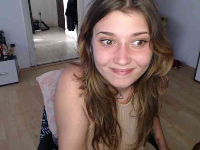 RacyRoby webcam