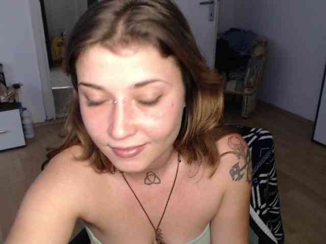 RacyRoby webcam