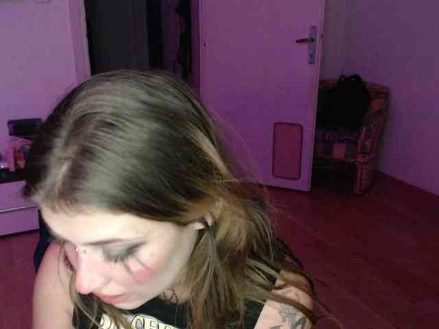 RacyRoby webcam
