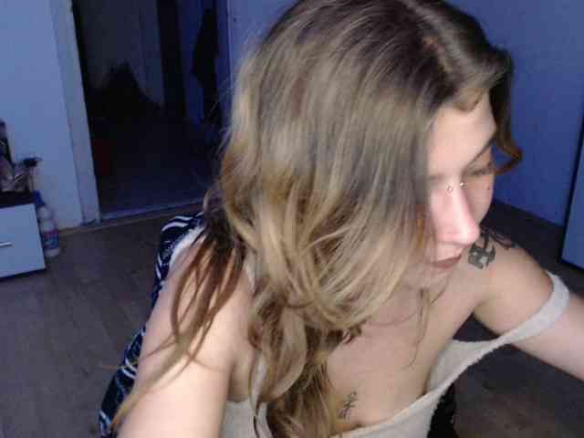 RacyRoby webcam