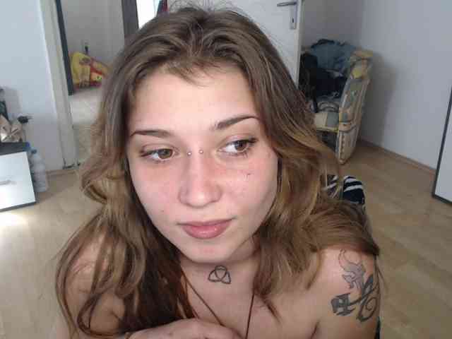 RacyRoby webcam