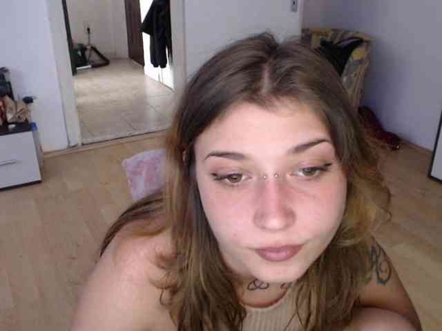 RacyRoby webcam