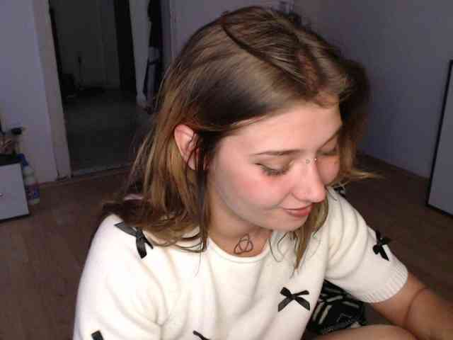 RacyRoby webcam
