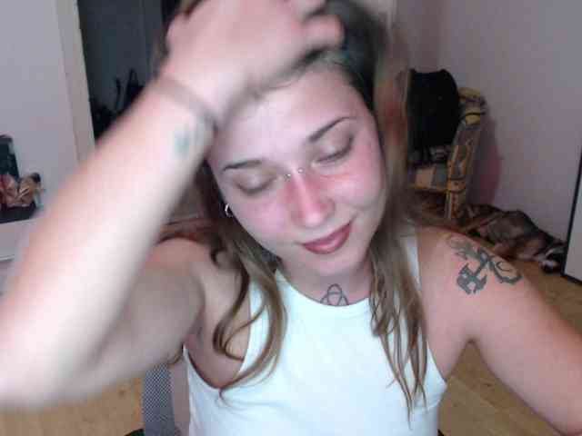 RacyRoby webcam