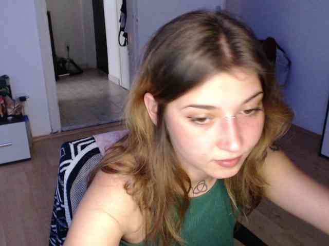 RacyRoby webcam