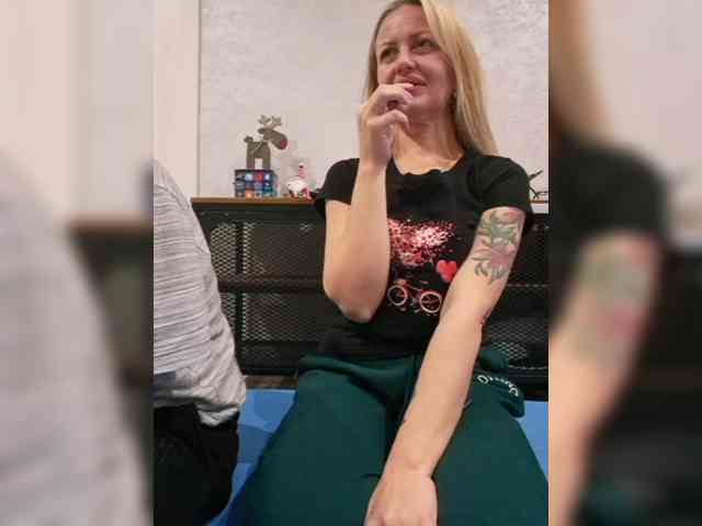 TotheMoonandBack webcam