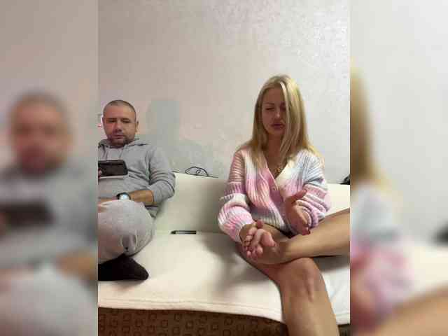 TotheMoonandBack webcam