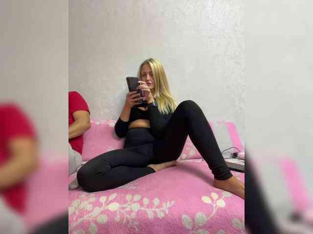 TotheMoonandBack webcam