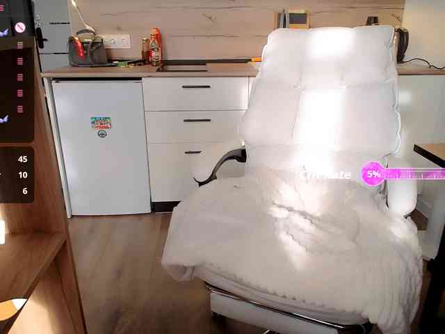 Tanya-M Live Webcam on BongaCams