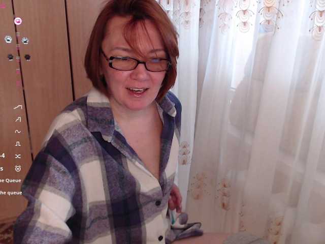 Julia99's BongaCams show and profile