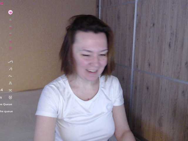 Julia99's BongaCams show and profile