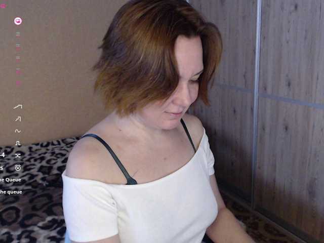 Julia99's BongaCams show and profile