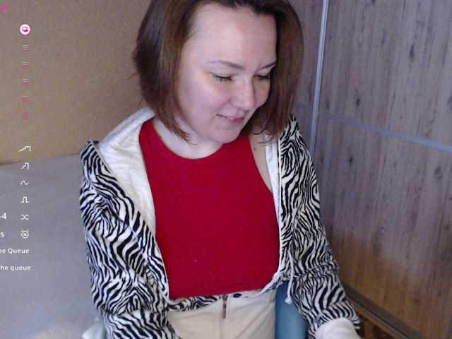 Julia99's BongaCams show and profile