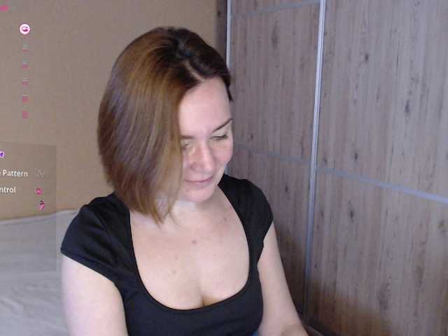 Julia99's BongaCams show and profile