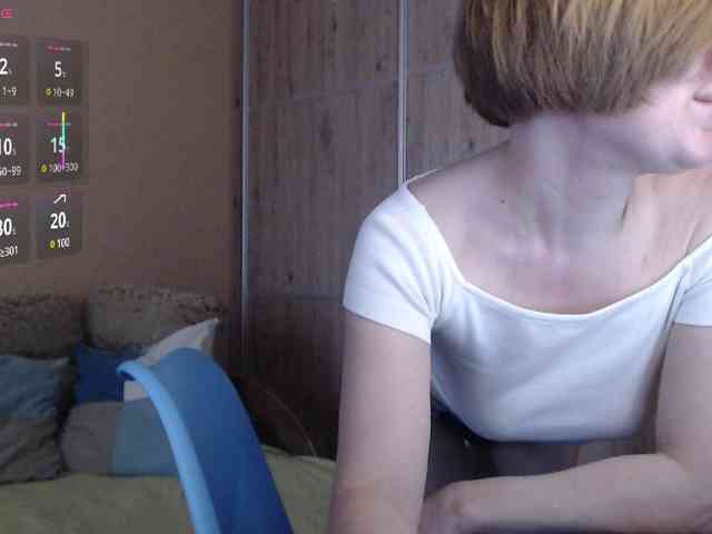 Julia99 webcam