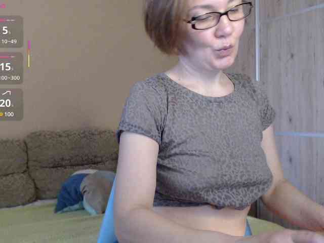 Julia99 webcam