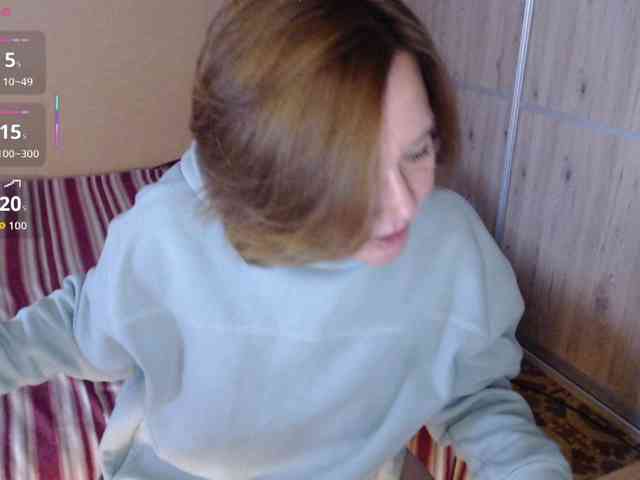Julia99 webcam