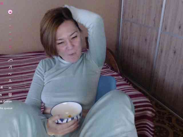 Julia99 webcam