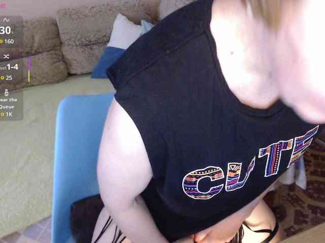Julia99 webcam