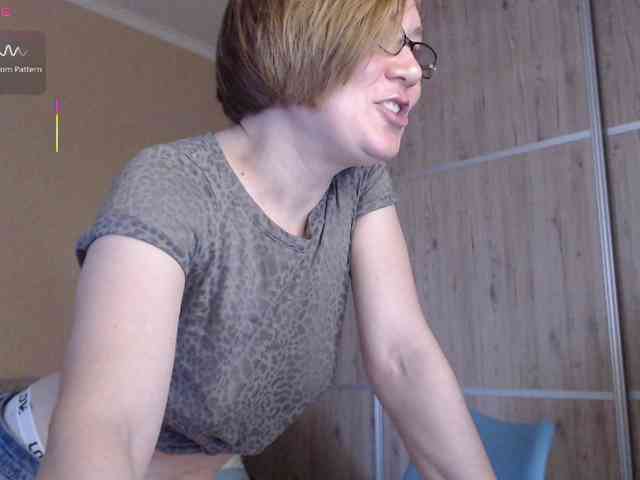 Julia99 webcam