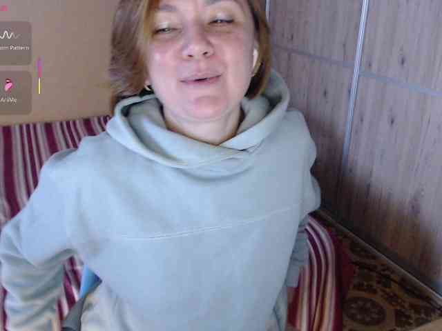 Julia99 webcam