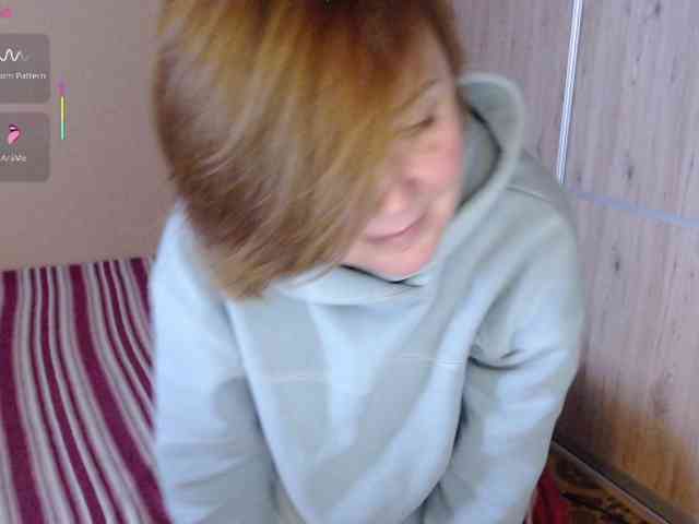 Julia99 webcam