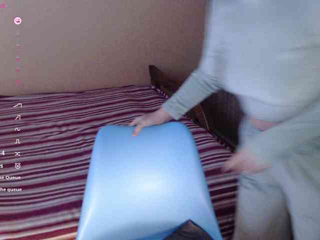 Julia99 webcam