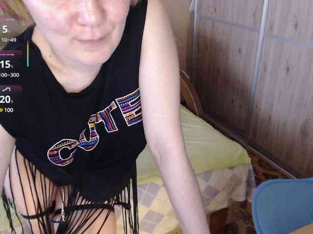Julia99 webcam