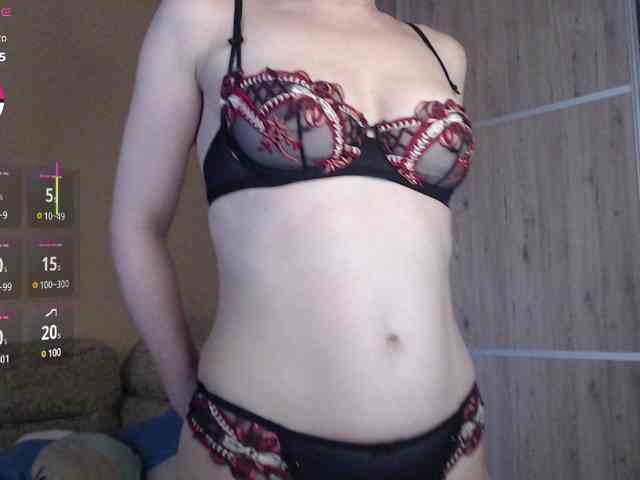 Julia99 webcam