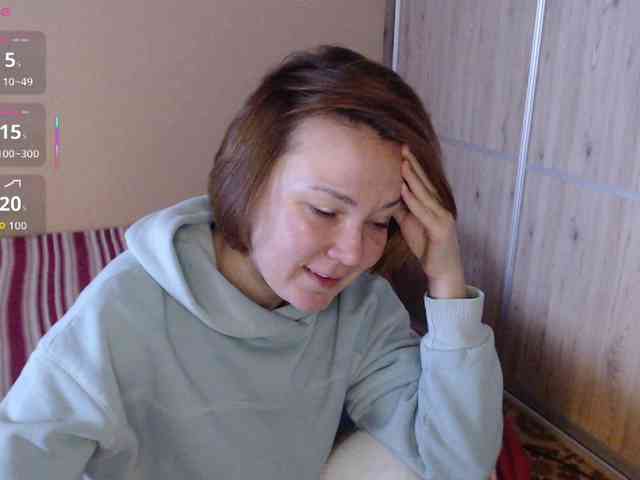 Julia99 webcam