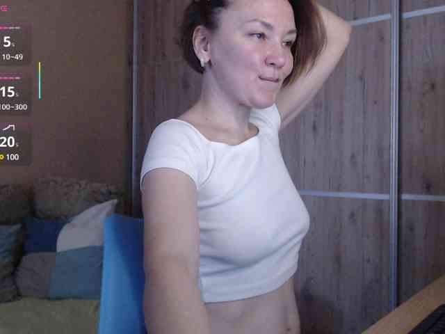 Julia99 webcam