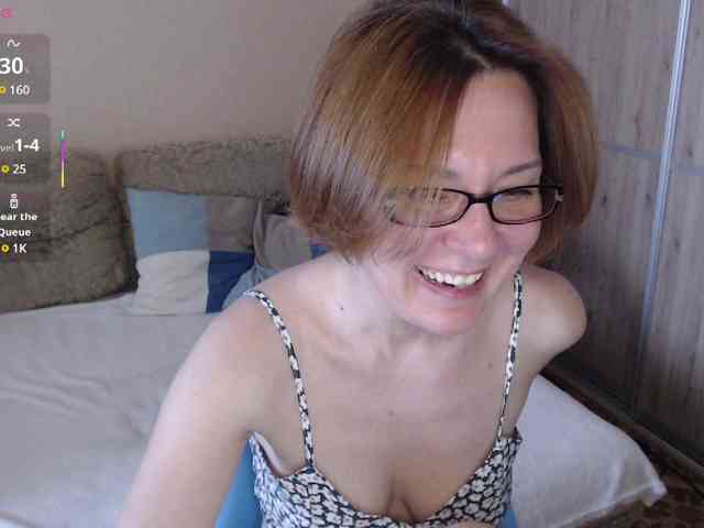 Julia99 webcam