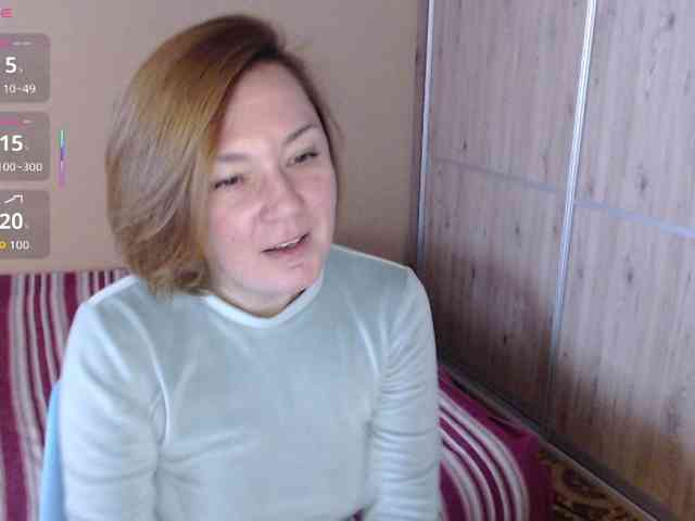 Julia99 webcam