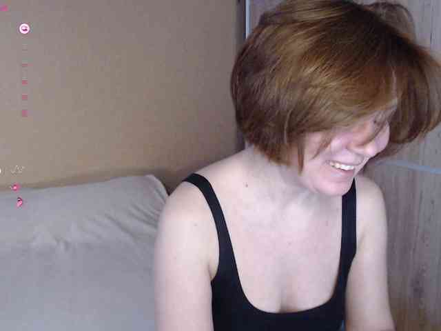 Julia99 webcam