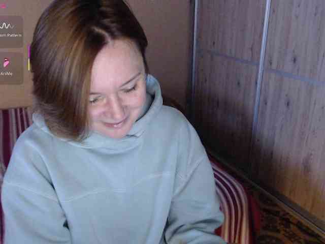 Julia99 webcam