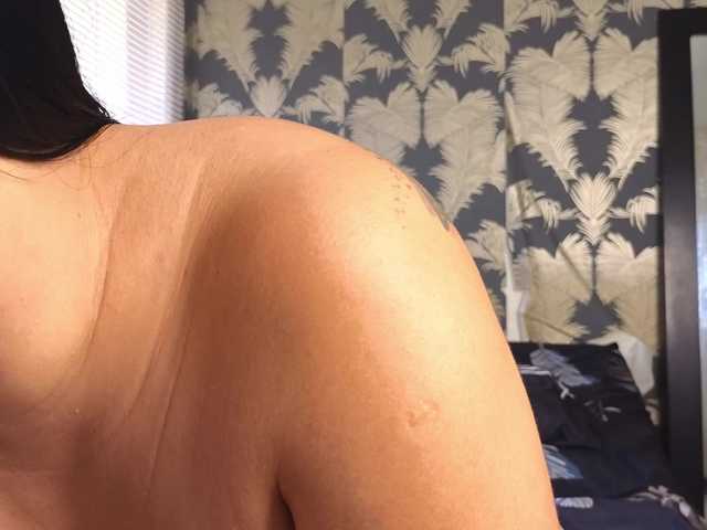 Tatiana-Blare's BongaCams show and profile