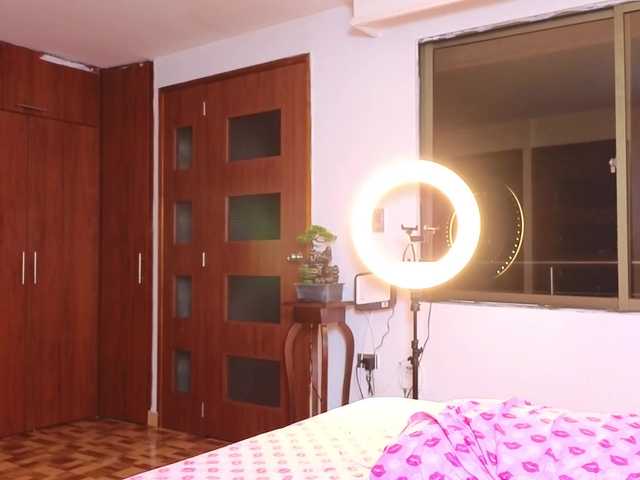 Tatiana-Blare's BongaCams show and profile